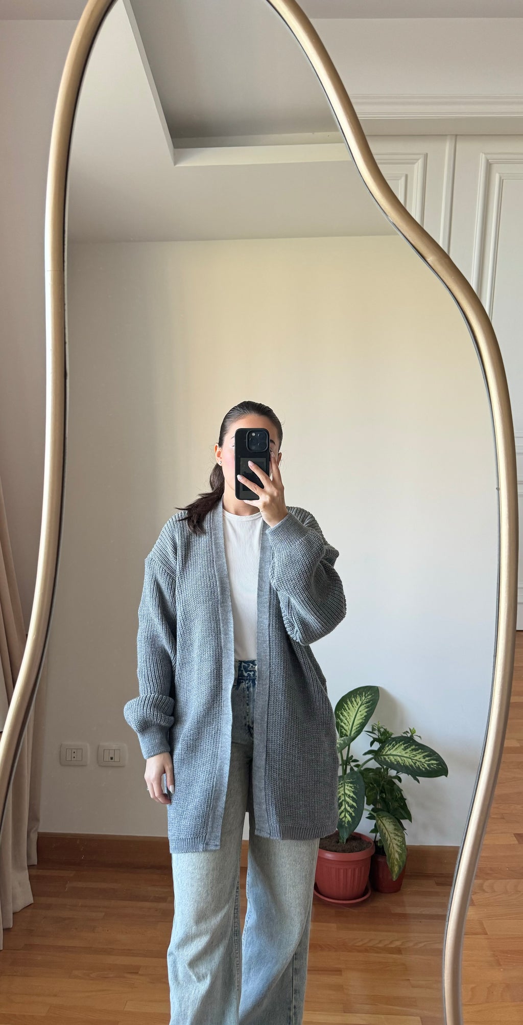 Short Knitted Cardigan-Grey