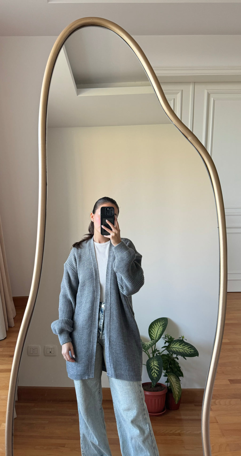 Short Knitted Cardigan-Grey