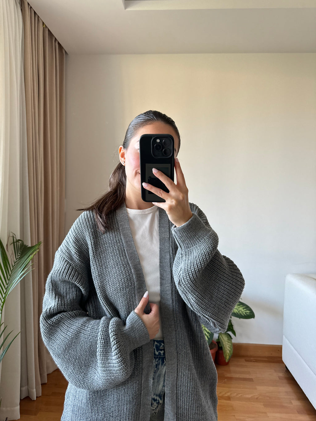 Short Knitted Cardigan-Grey