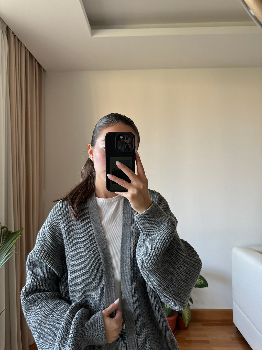 Short Knitted Cardigan-Grey