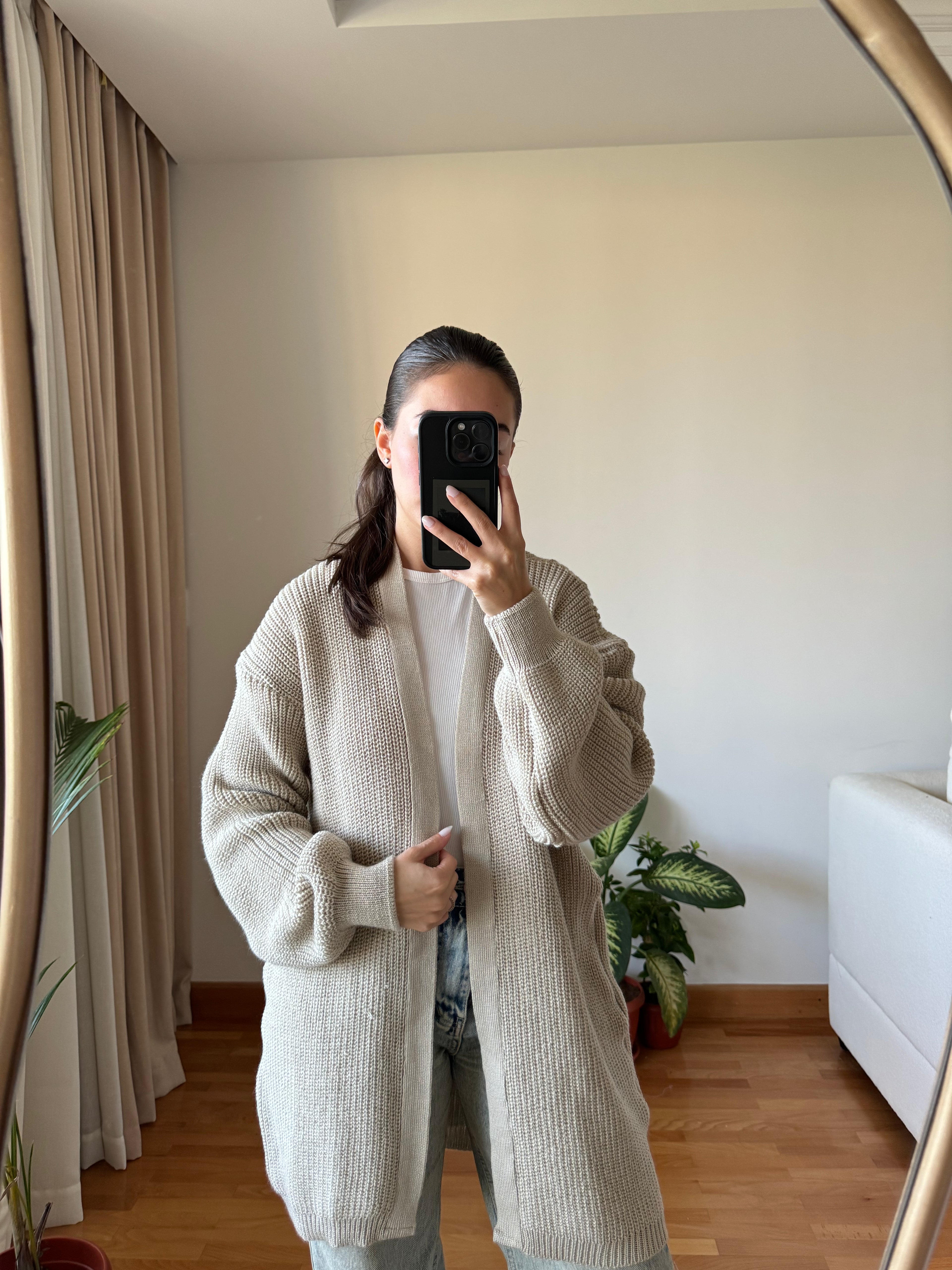 Short Knitted Cardigan-Beige