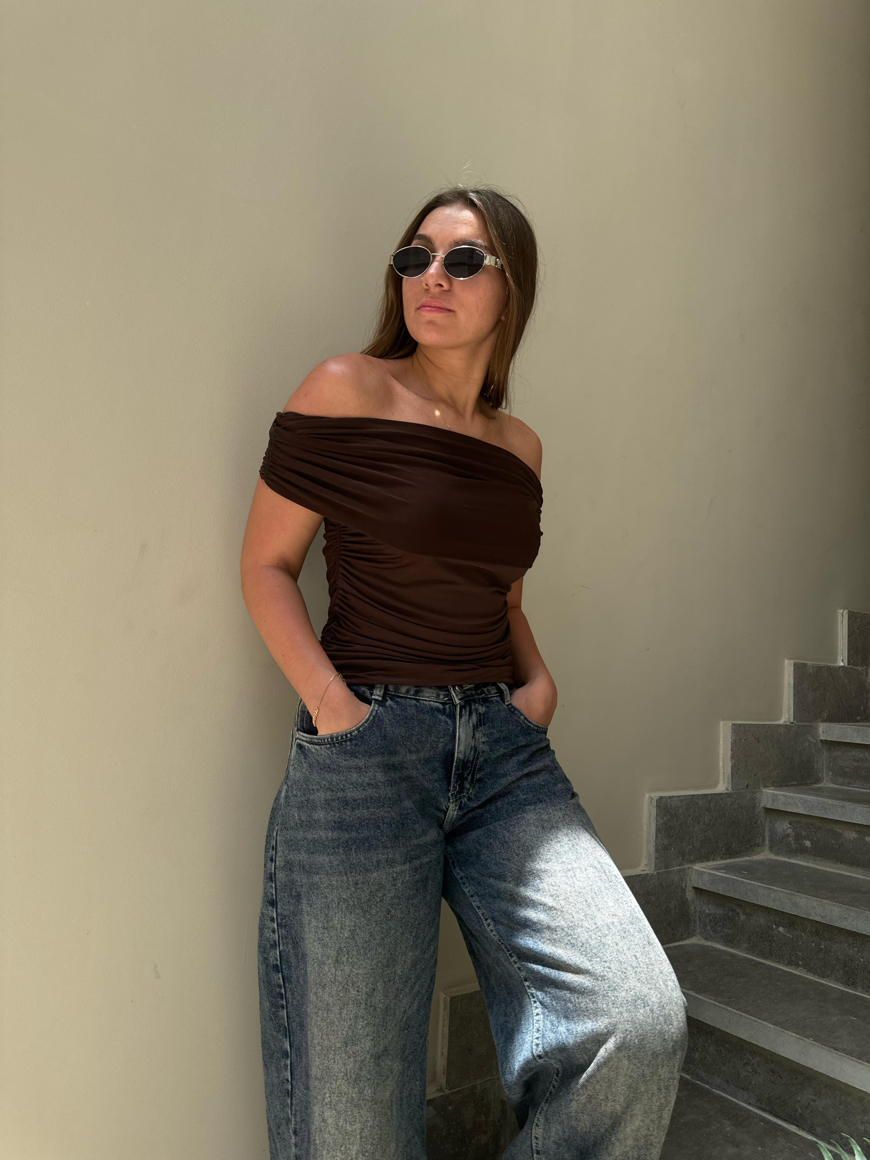 Off Shoulder Top – Brown