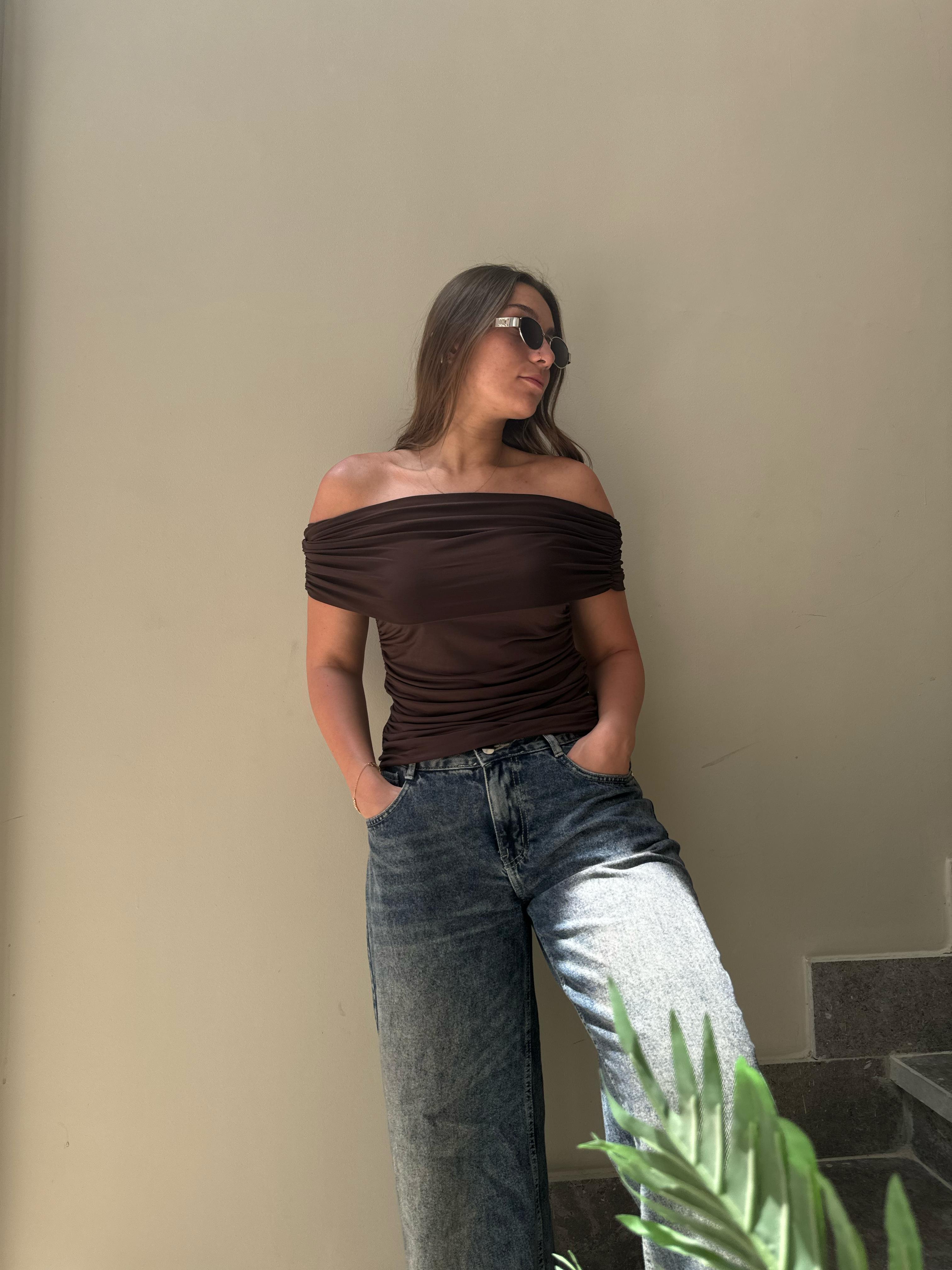 Off Shoulder Top – Brown