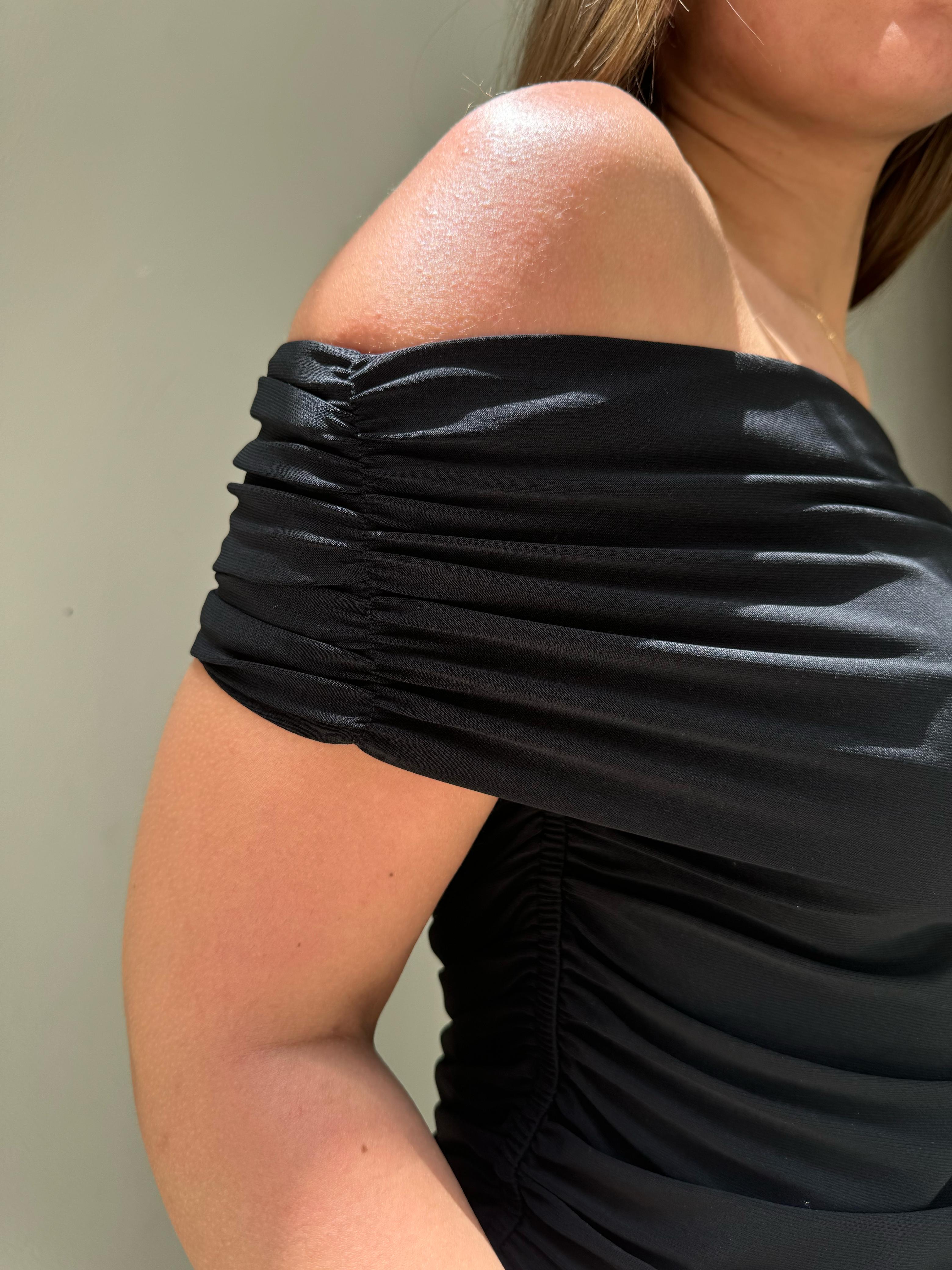 Off Shoulder Top – Black